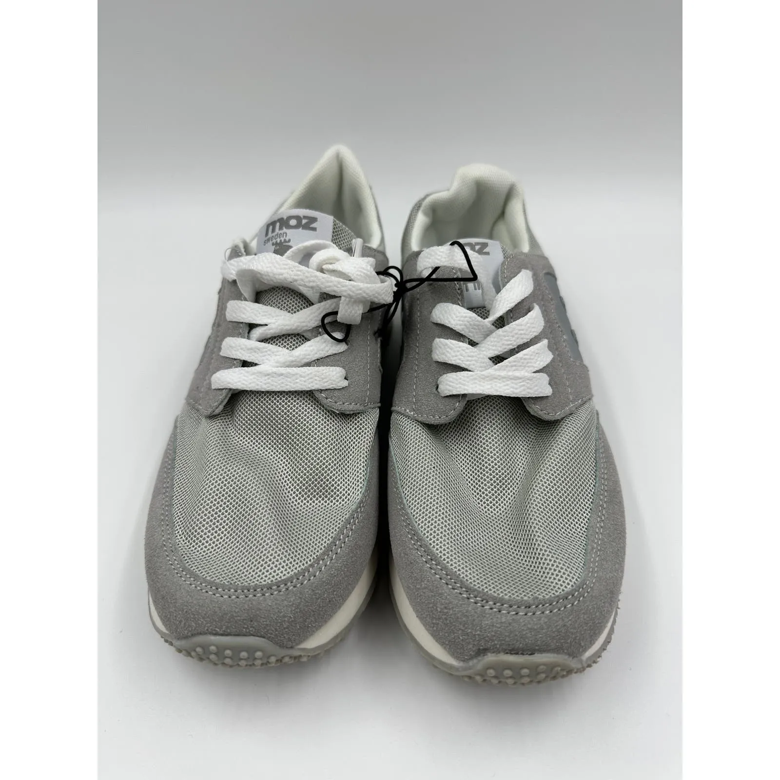 Big Kids Size 5 Gray Suede and Silver Sneakers