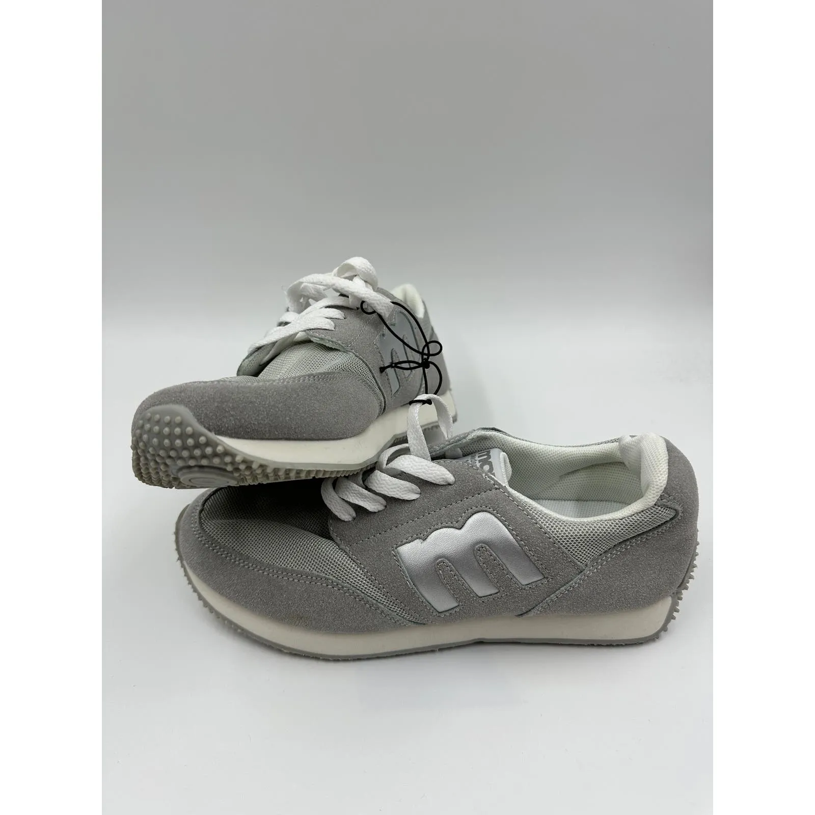 Big Kids Size 5 Gray Suede and Silver Sneakers