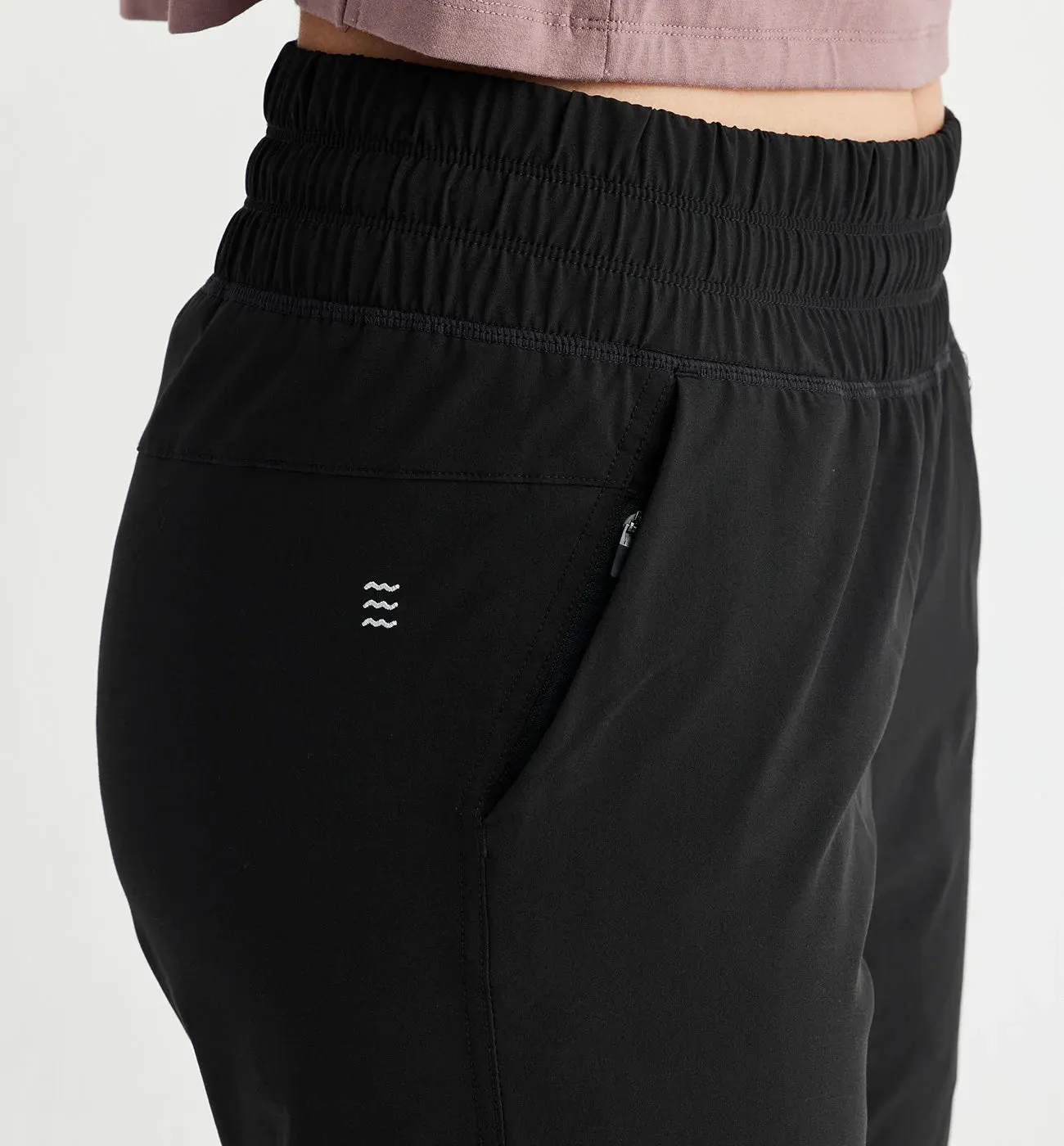 Women's Pull-On Breeze Jogger - Black