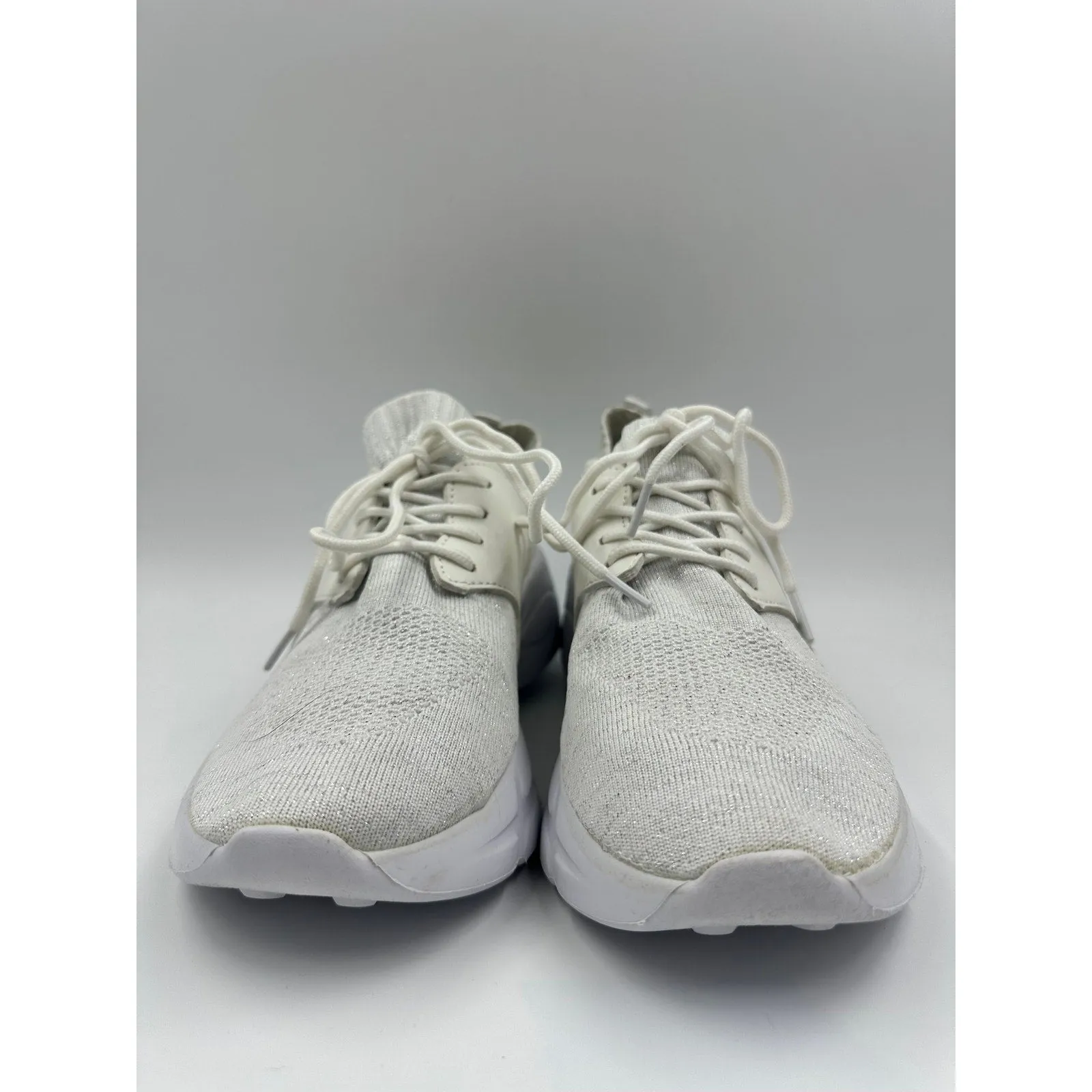 Women's Size 9, All White Knit Upper, Low Top Sneakers w/ Chunky 90s Style Sole